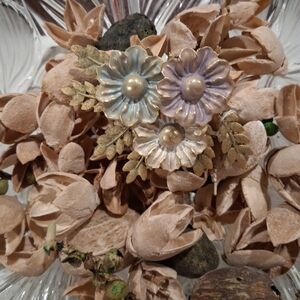 VINTAGE KERISSA PASTEL BROOCH